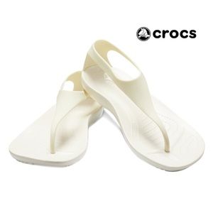 NWT Crocs oyster sexy flip sandals size 9